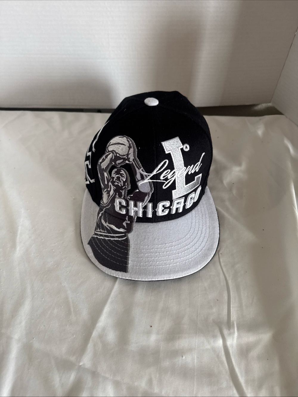 23 Chicago Legend  Snapback caps 3D Embroidered 3 Location